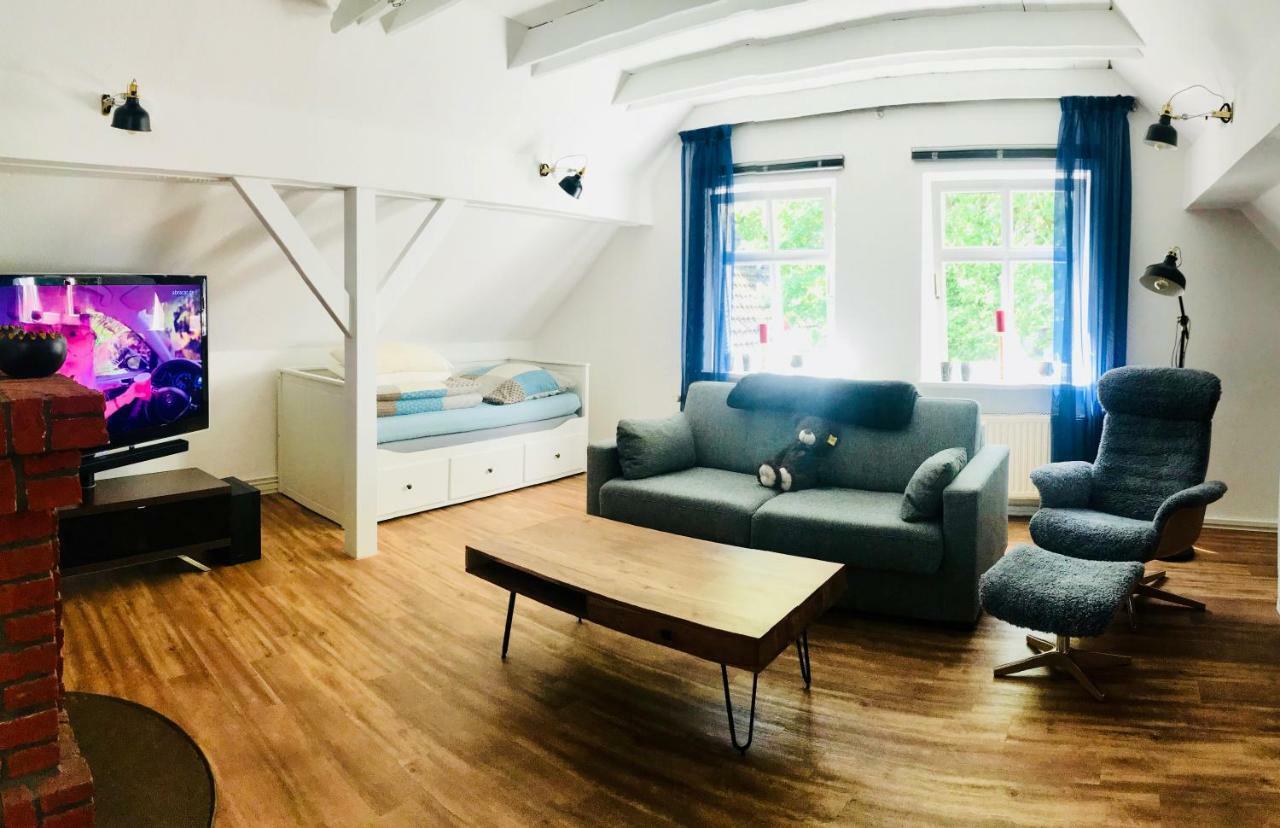 Altstadtmaerchen Apartment Leer Exterior foto